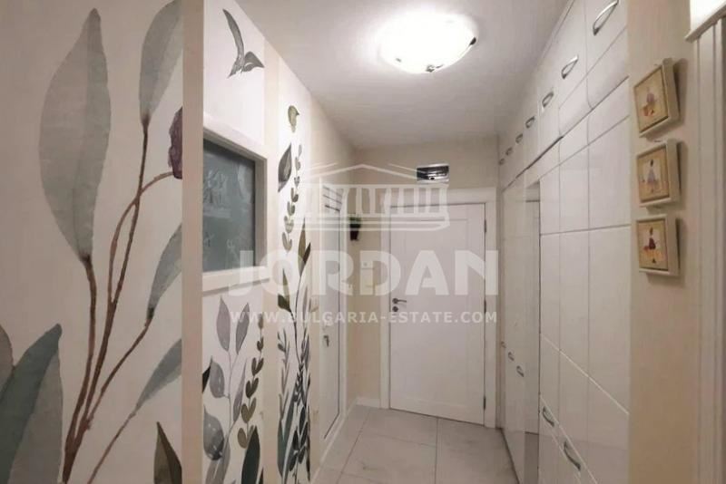 3-комнатная квартира в городе. Варна - Зимний кинотеатр Тракия 102м² - 0