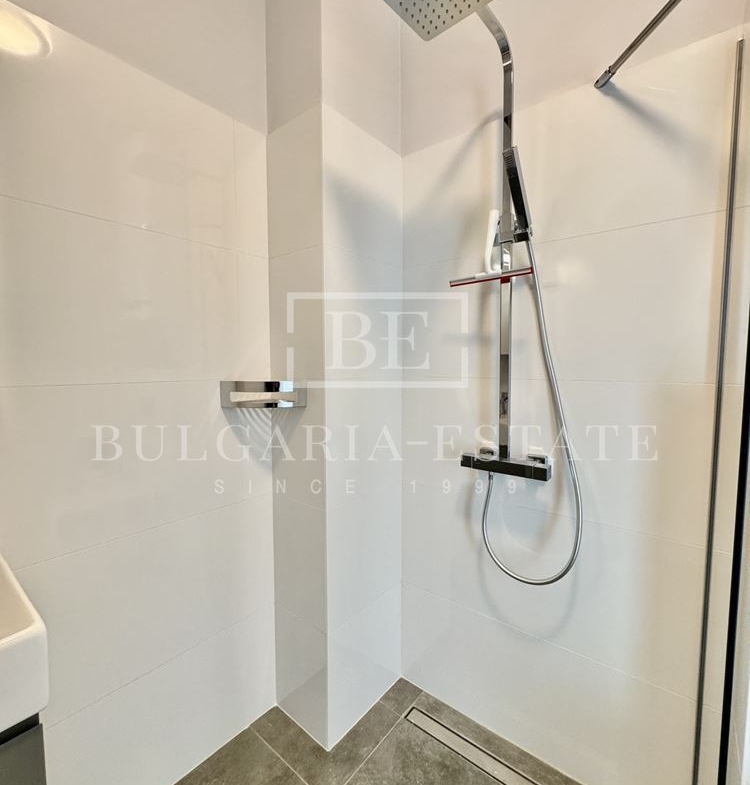 Роскошные апартаменты с 2 спальнями и видом на море, парковочное место, St. Св. Константин и Елена - 0