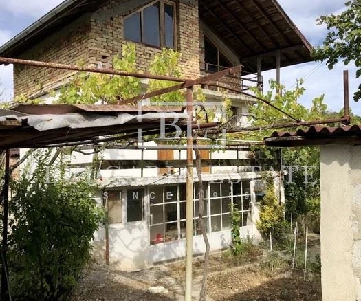 🏡 Триетажна къща сред природата – само на 10 км от Варна! - 0