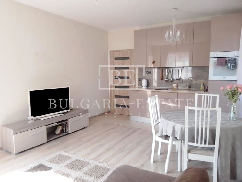 Замечательная 2-комнатная квартира в аренду в Бризе - 0