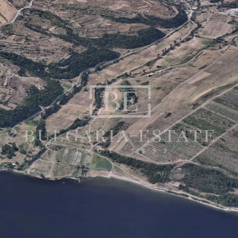 Plot near Varna lake - 10 186 sq.m., price: 100 000 euro - 0