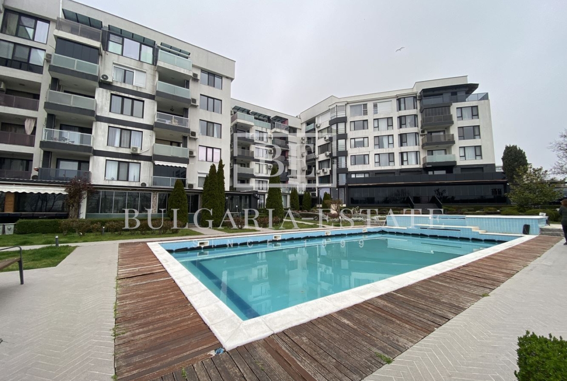 Луксозен двустаен апартамент, затворен комплекс м-т Евксиноград, гр. Варна, включена такса поддръжка - 0