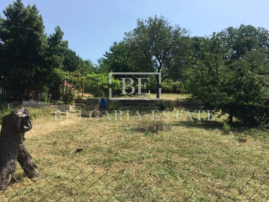 Grundstück 588 m² in Borovets-Nord, Varna – 300 m von der Hauptstraße entfernt - 0