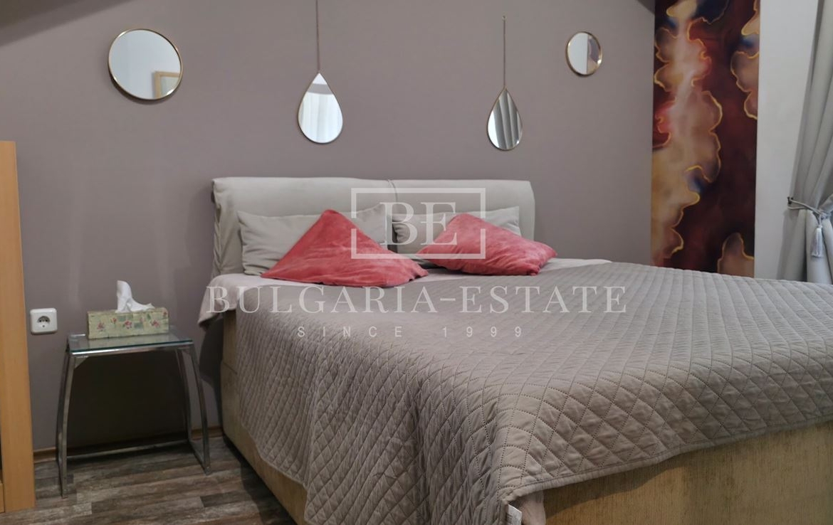 Двухкомнатная квартира под Оперой - 0