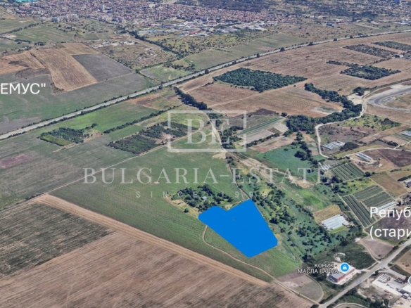 ЭКСКЛЮЗИВ ИЗ БОЛГАРИИ ESTATE - Участок 10 769 кв.м. рядом с аэропортом Варны - 0