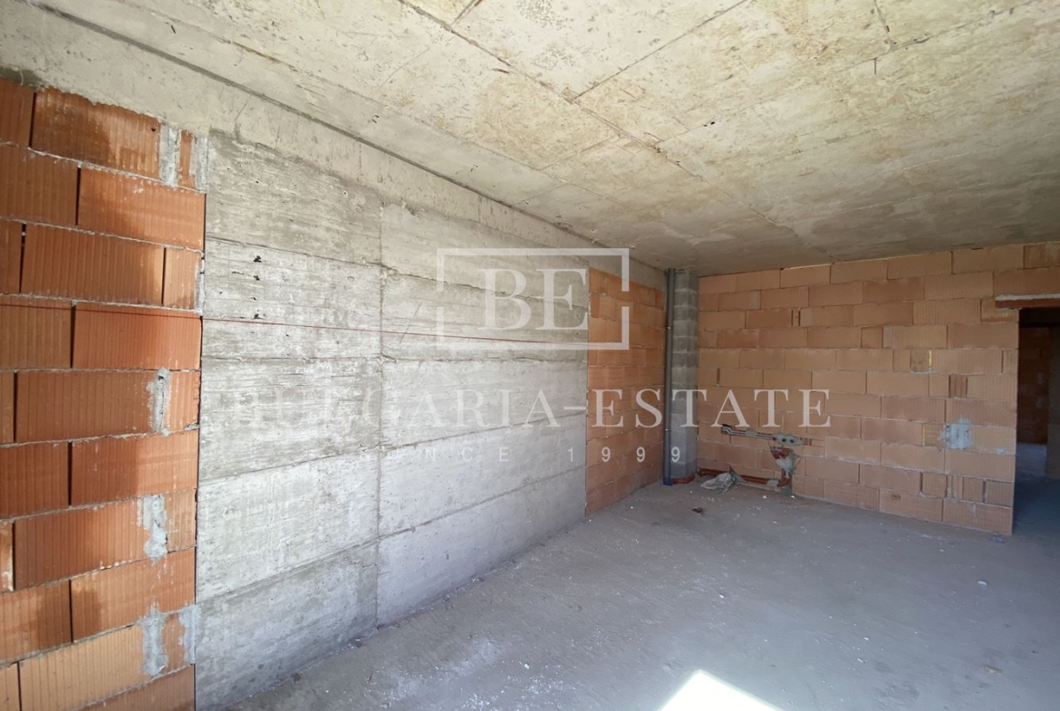 Two-bedroom apartment 98 sq.m. with Permission for use 14, 6th of 8 floor, elevator, parking space - 0