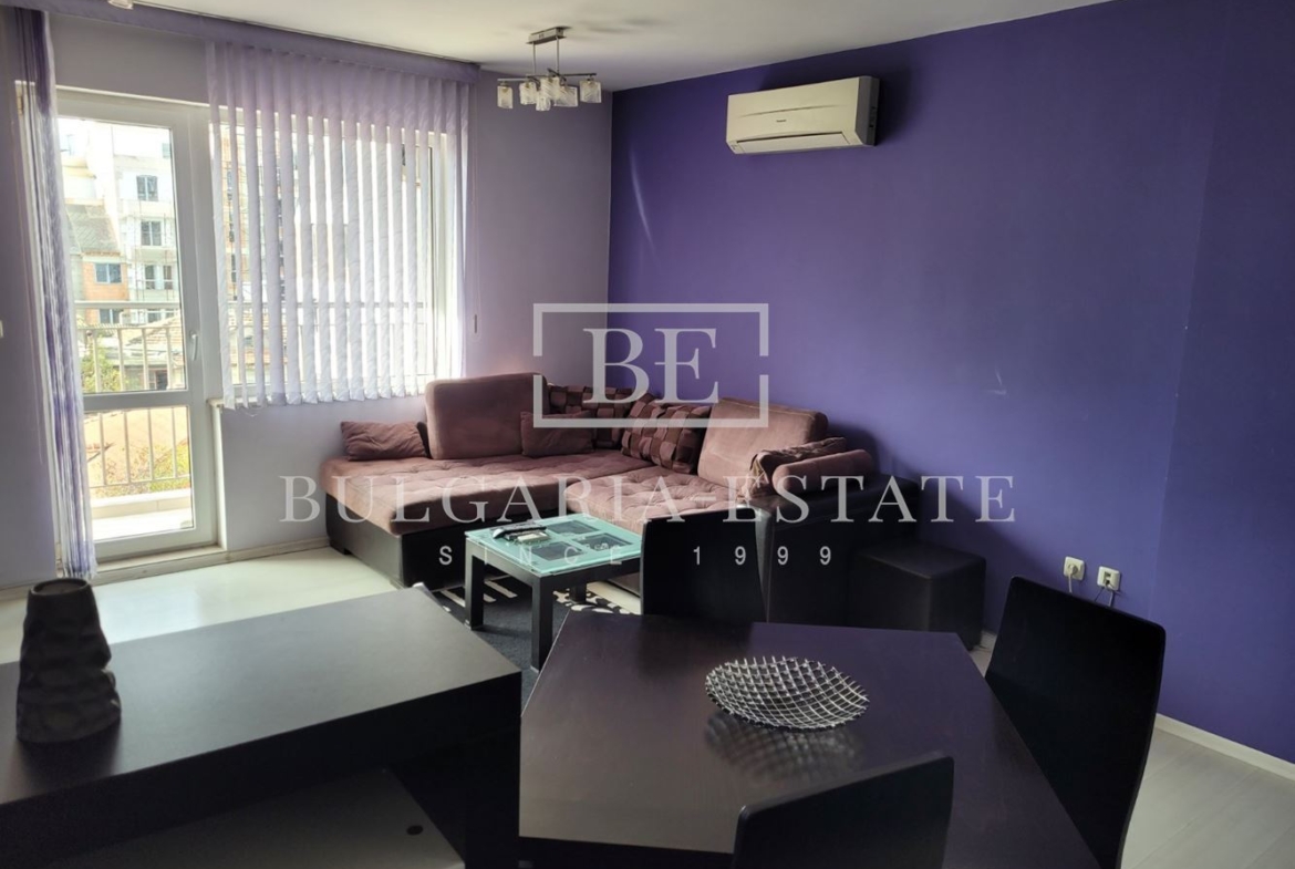 Просторен Тристаен Апартамент в Христо Ботев - 0