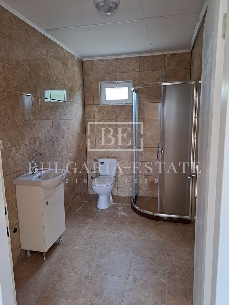 Просторна и модерна къща в село Чайка, община Провадия-0 Просторна и модерна къща в село Чайка, община Провадия - 0