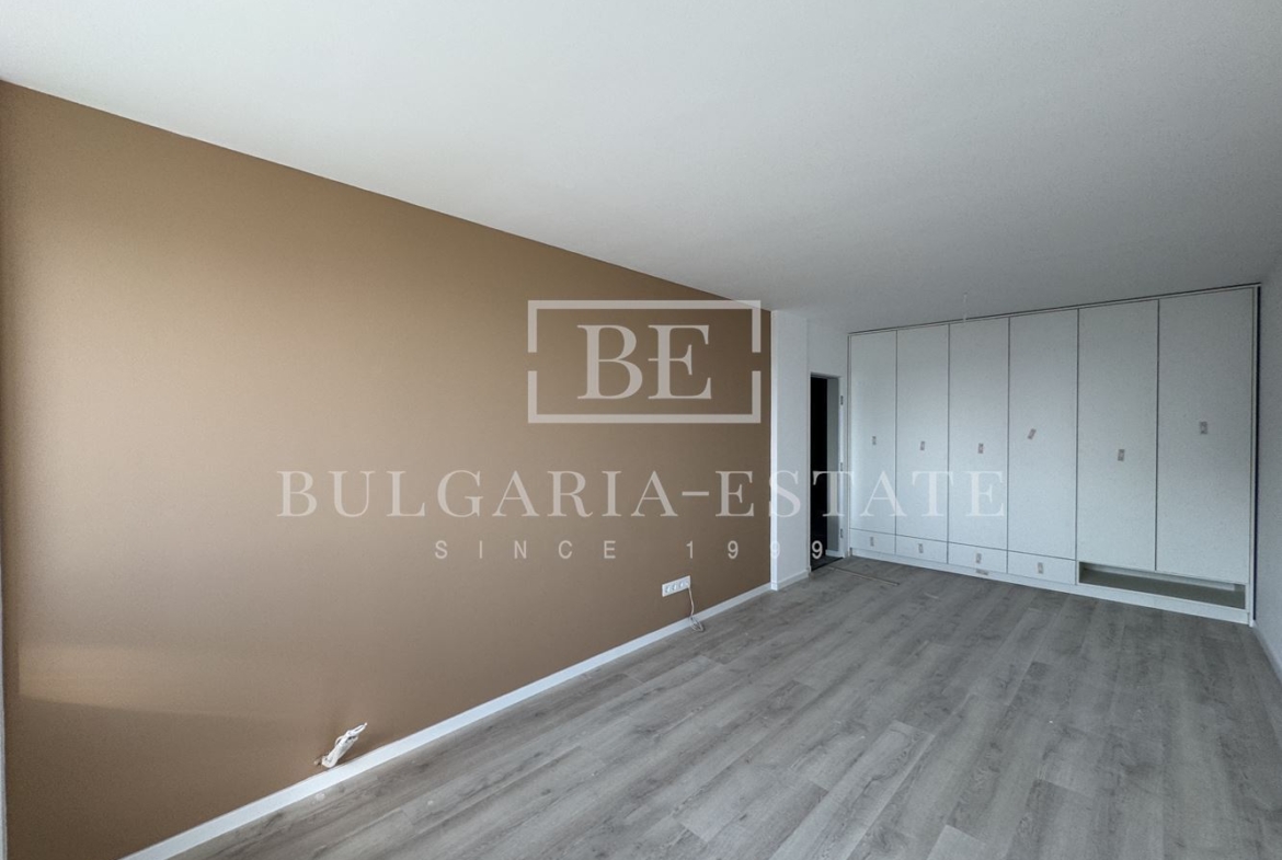 Zwei-Zimmer-Wohnung zu verkaufen | 160,59 qm | sq. Briz, Varna - 0