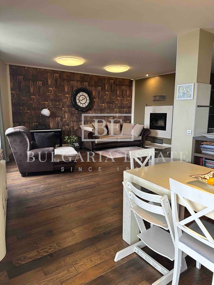 Мезонет с 4 спаплни, 5 минути пеша от Морската Градина, кв. Бриз, 225 кв.м. - 0