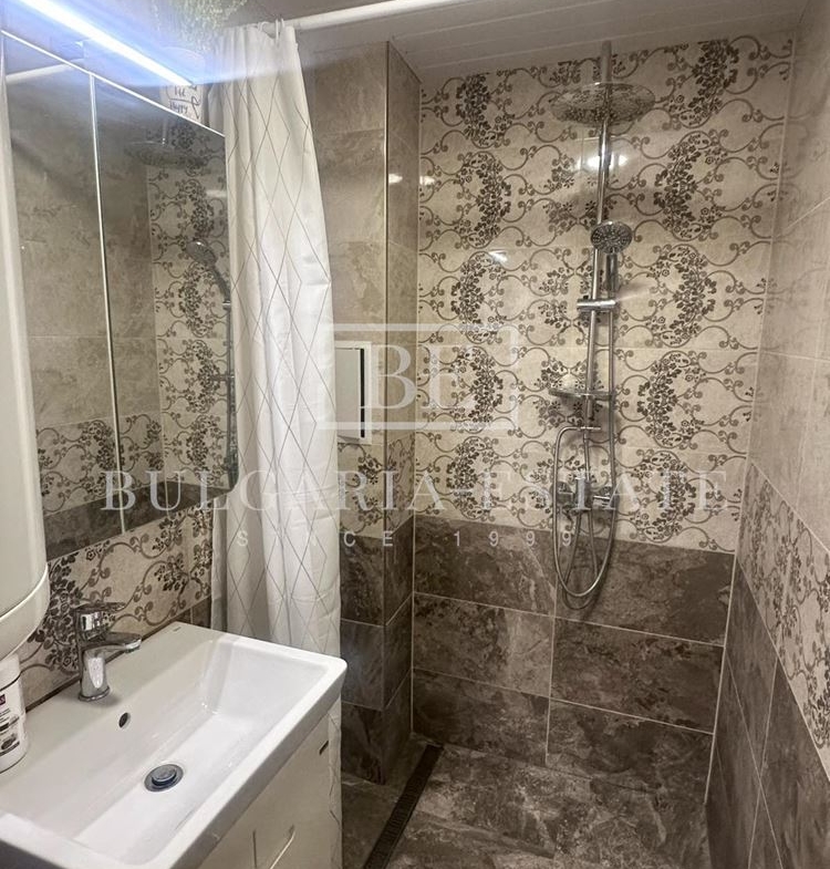 🏠 Тристаен апартамент под наем | 2 спални | Отделна баня и тоалетна | Термопомпа | Напълно обзаведен - 0