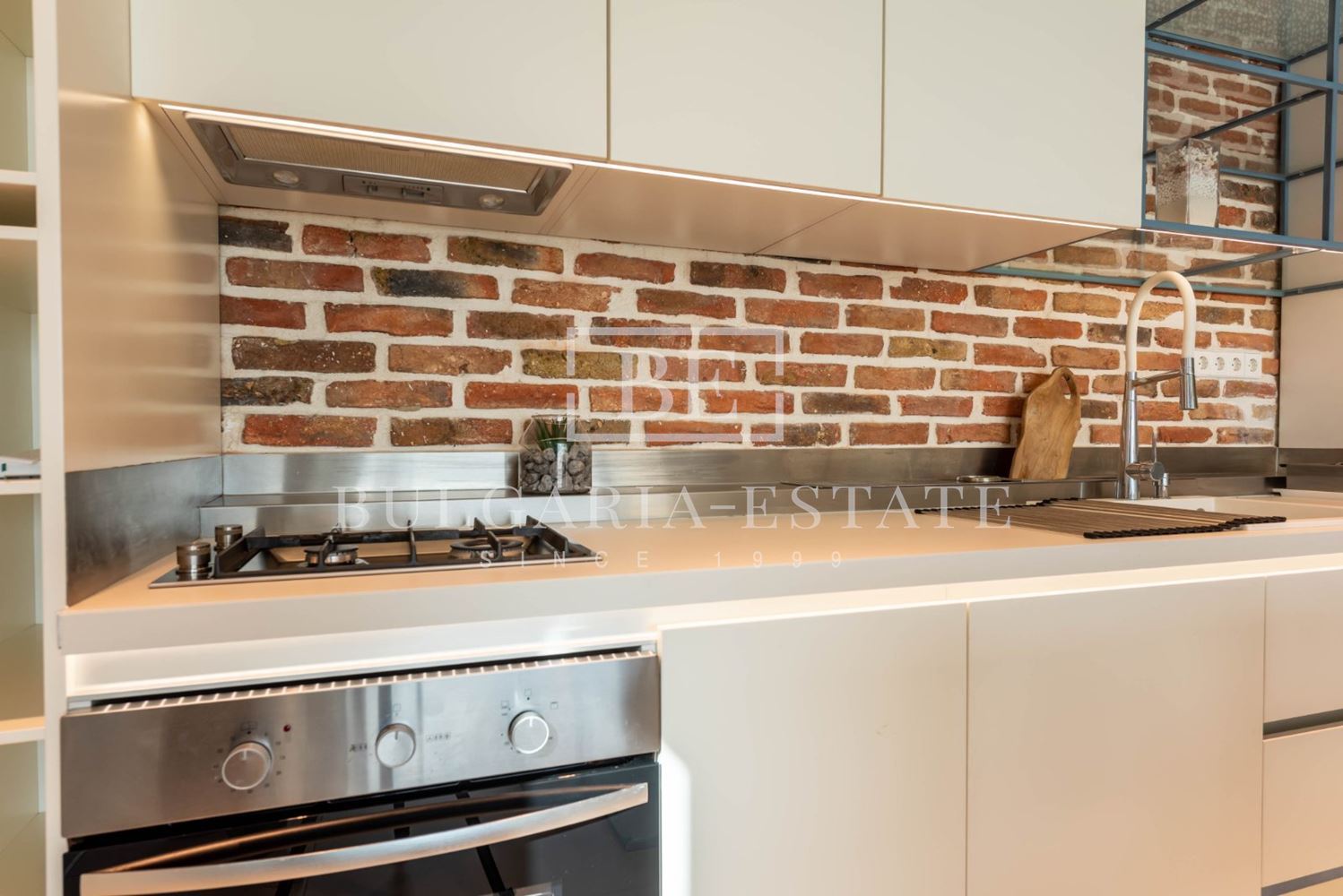 Квартира WISDOM - удивительный дизайн, 1 спальня, гр. Варна, ул. Никола - 0