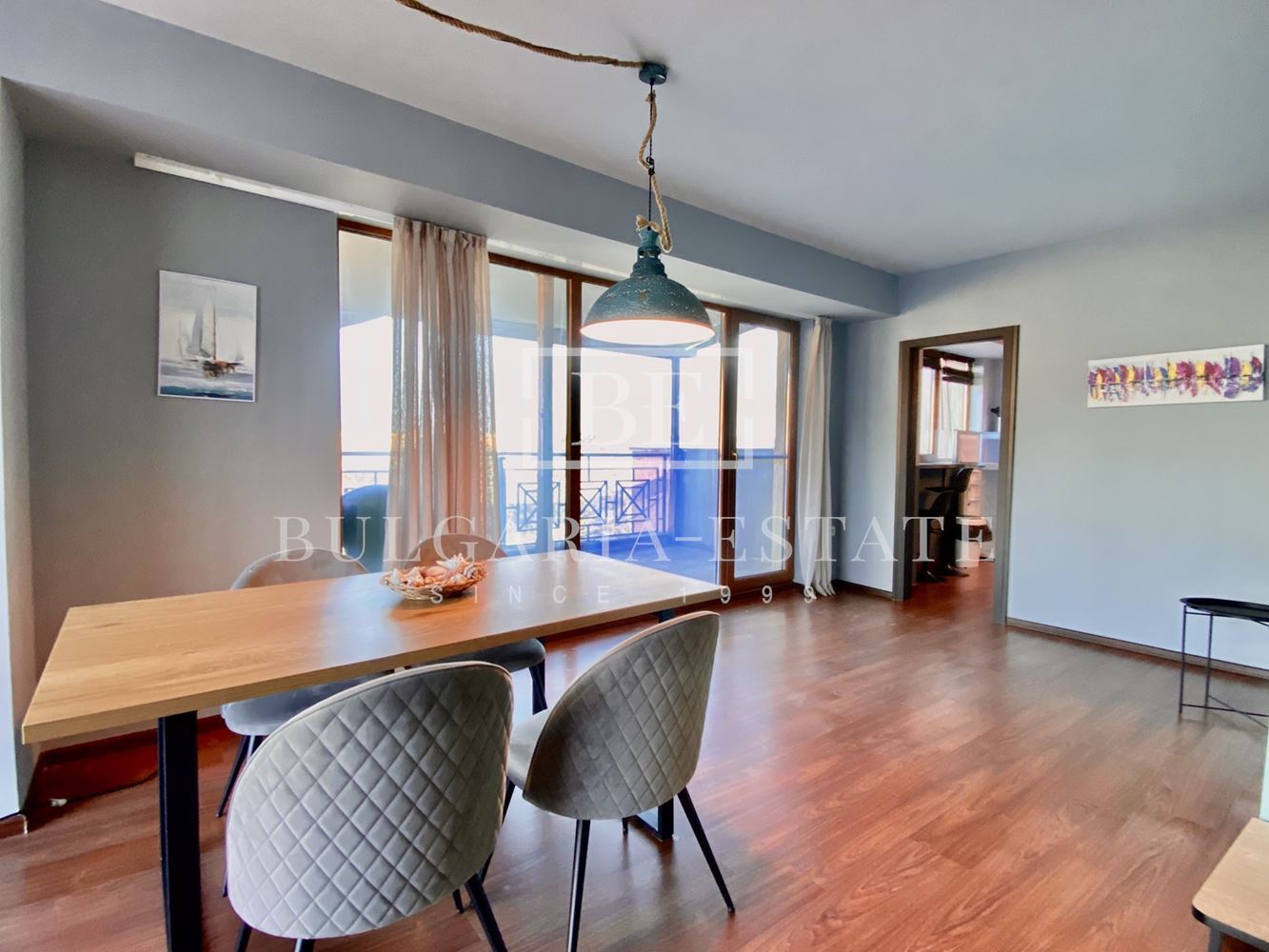 Квартира "ОАЗИС", Золотые пески, Варна в закрытом комплексе с бассейном, парковочное место - 0