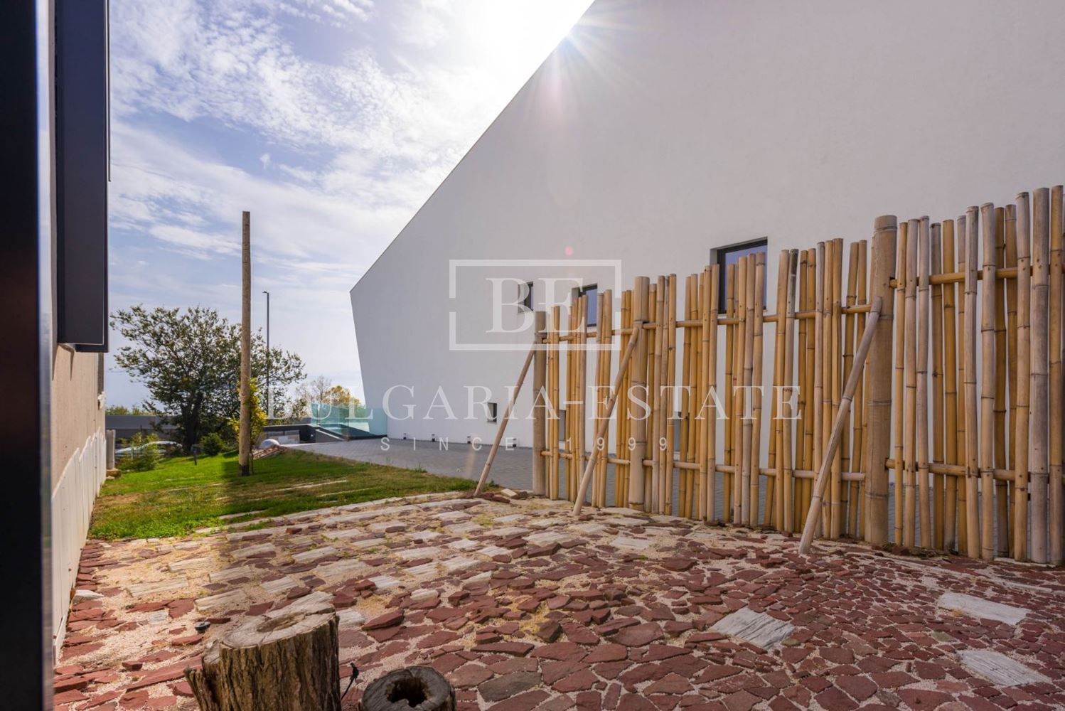 Квартира WISDOM - удивительный дизайн, 1 спальня, гр. Варна, ул. Никола - 0