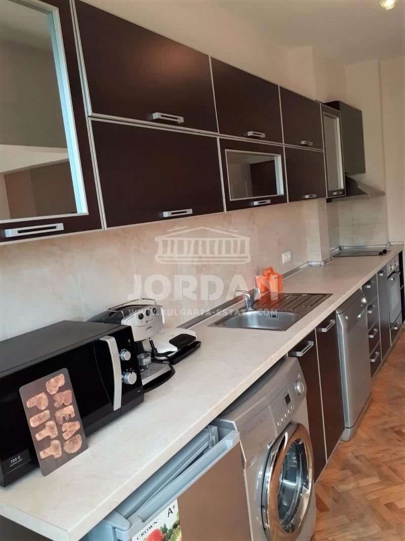 Тристаен апартамент до ФК-0 Тристаен апартамент до ФК - 0