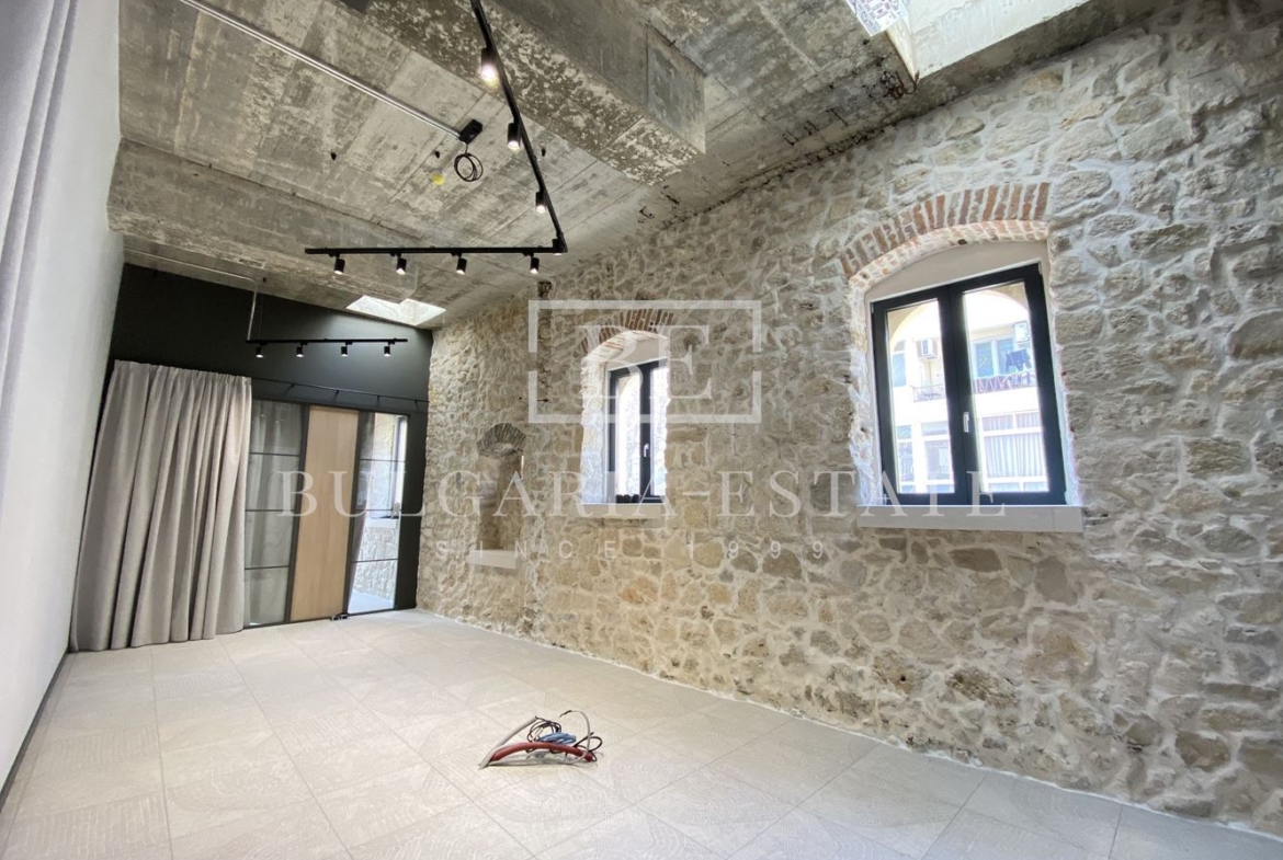 Офис 37кв.м - Клас А - Гръцка махала - 0