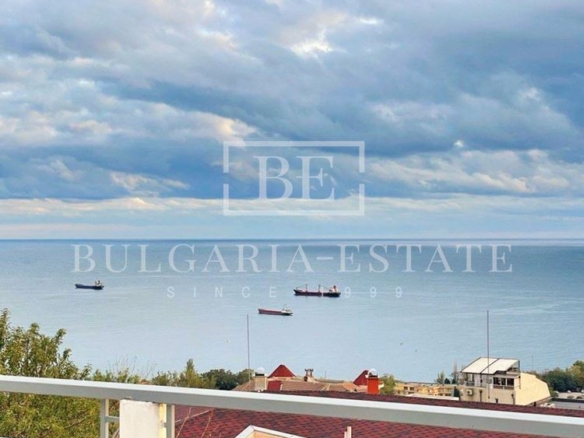 Къща в кв. Бриз, 240 кв.м. РЗП, гледка море - 0