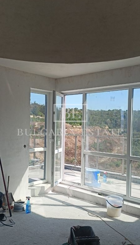 Двустаен апартамент 68.48 кв.м в кв. Аспарухово - 0