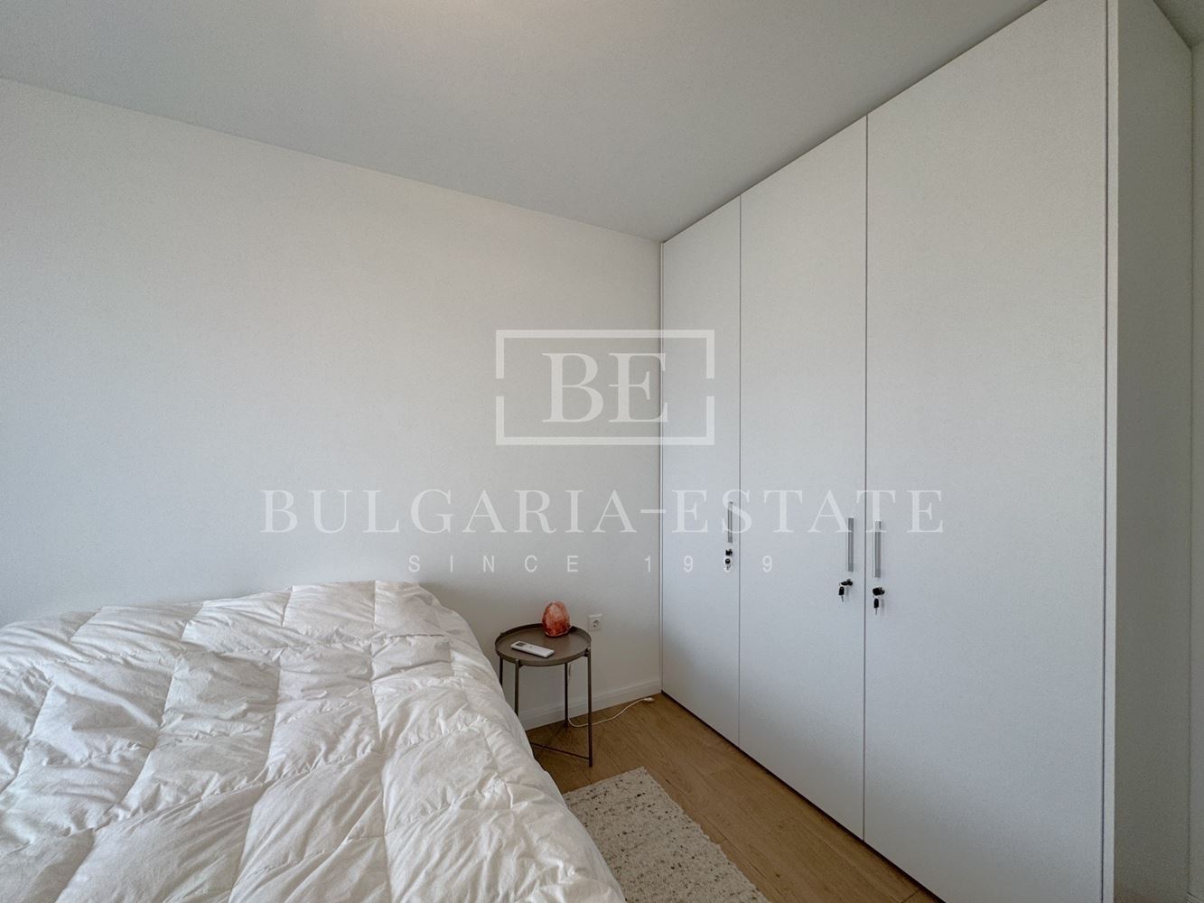 Обзаведен тристаен (98 кв.м.) в бутикова сграда с АКТ 16, м-т Св. Никола, готов за нанасяне-0 Обзаведен тристаен (98 кв.м.) в бутикова сграда с АКТ 16, м-т Св. Никола, готов за нанасяне - 0