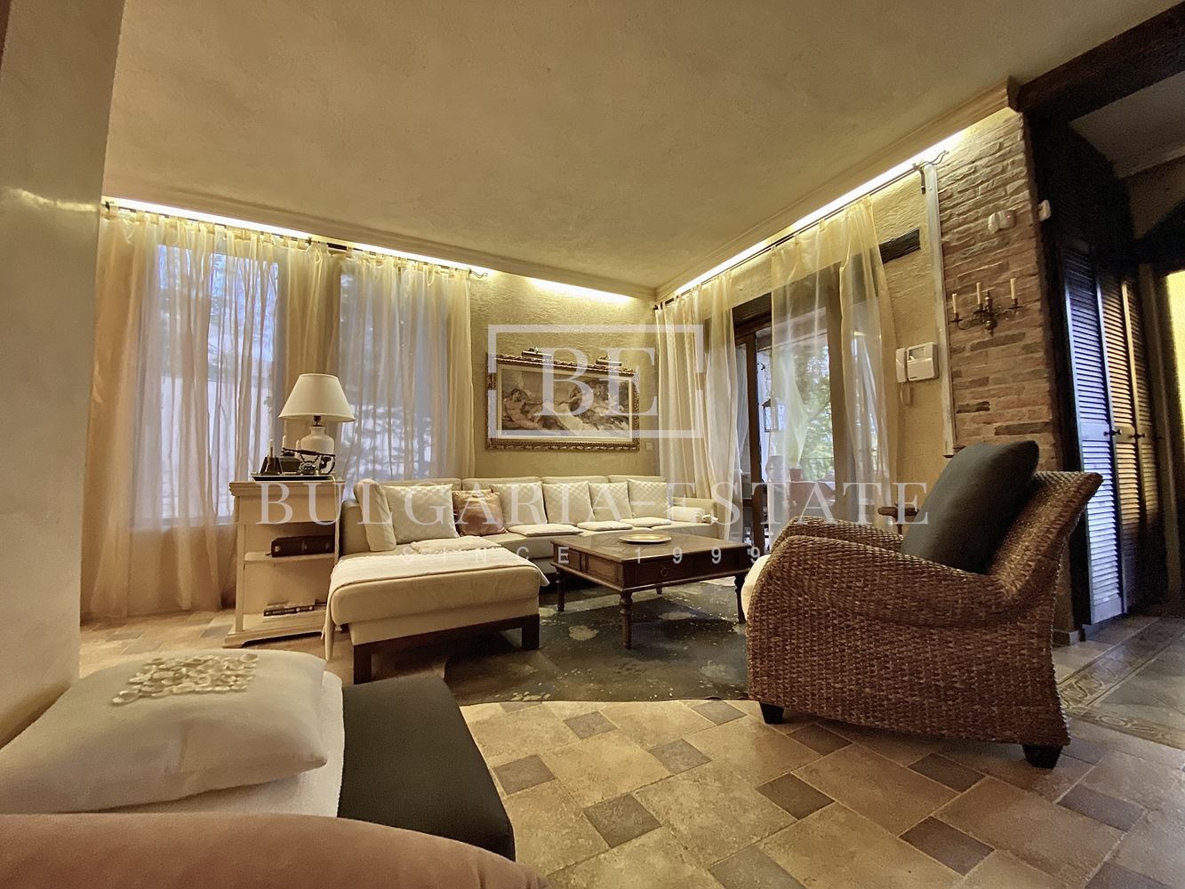 Роскошный дом с бассейном, сауной, рядом с пляжем Кабакум, город. 515 кв. м. 4 спальни Элитный дом с бассейном, сауной, рядом с пляжем Кабакум, город. 515 кв. м. Площадь этажа, 4 спальни - 0