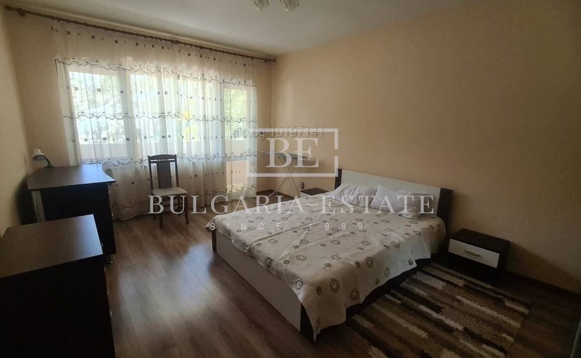 🏡 Трехкомнатная квартира в аренду рядом с Красной площадью - ВИНС, Морской сад, Центр, Варна - 0