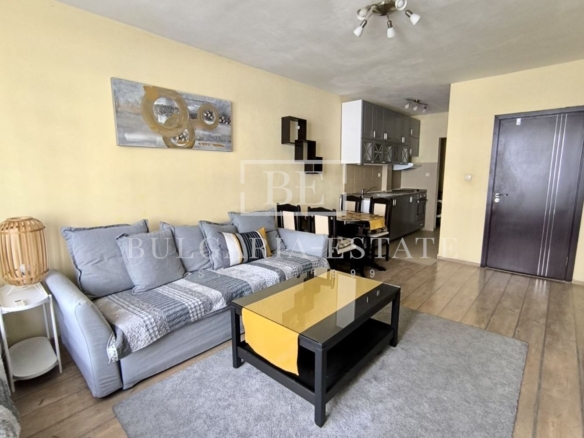 Новая, современная меблированная квартира в. Левски 1, комплекс „Вива“ - 0