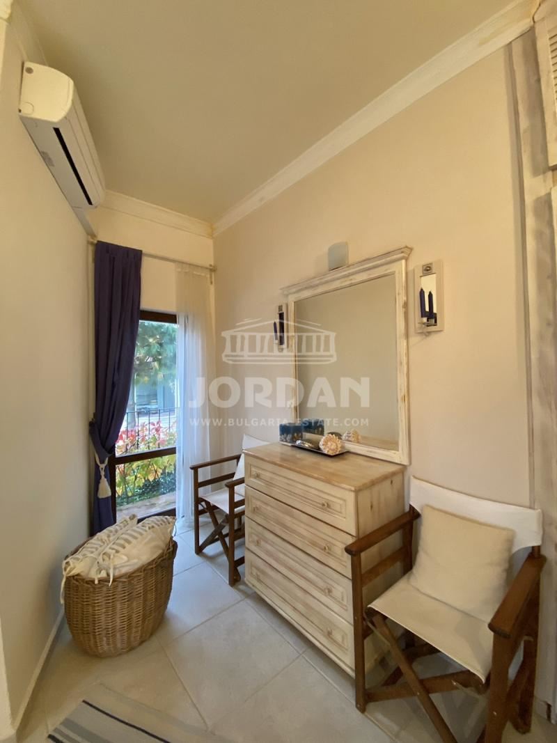 Луксозна къща в Ален Мак, гр. Варна, басейн, паркоместа, три спални - 0