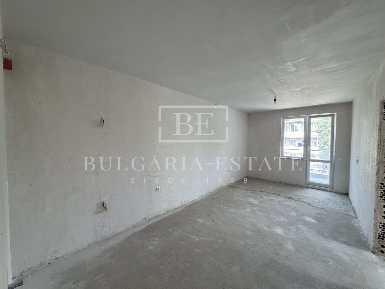Център Варна – 96 кв.м тристаен до Морската градина и ВИНС, ново строителство, акт 16 - 0