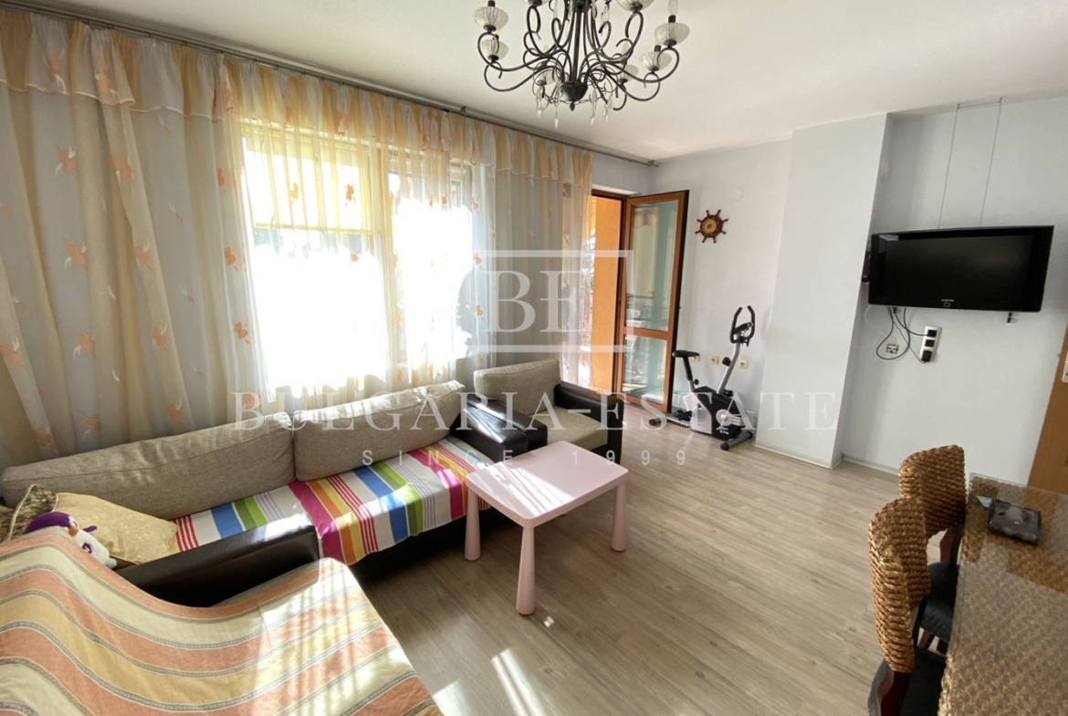 Меблированная 3-комнатная квартира с парковочным местом в Траката, гр. Варна - 0