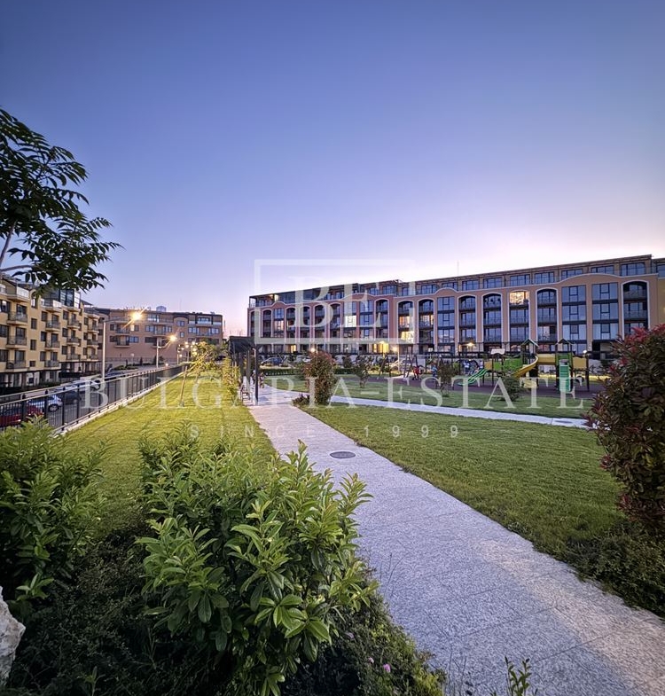 Роскошные апартаменты с 2 спальнями и видом на море, парковочное место, St. Св. Константин и Елена - 0