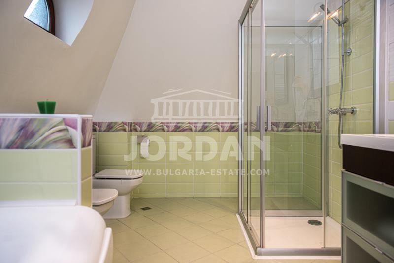 Дом для продажи гр. Варна. Св. Константин и Елена 525 м², 6 спален - 0