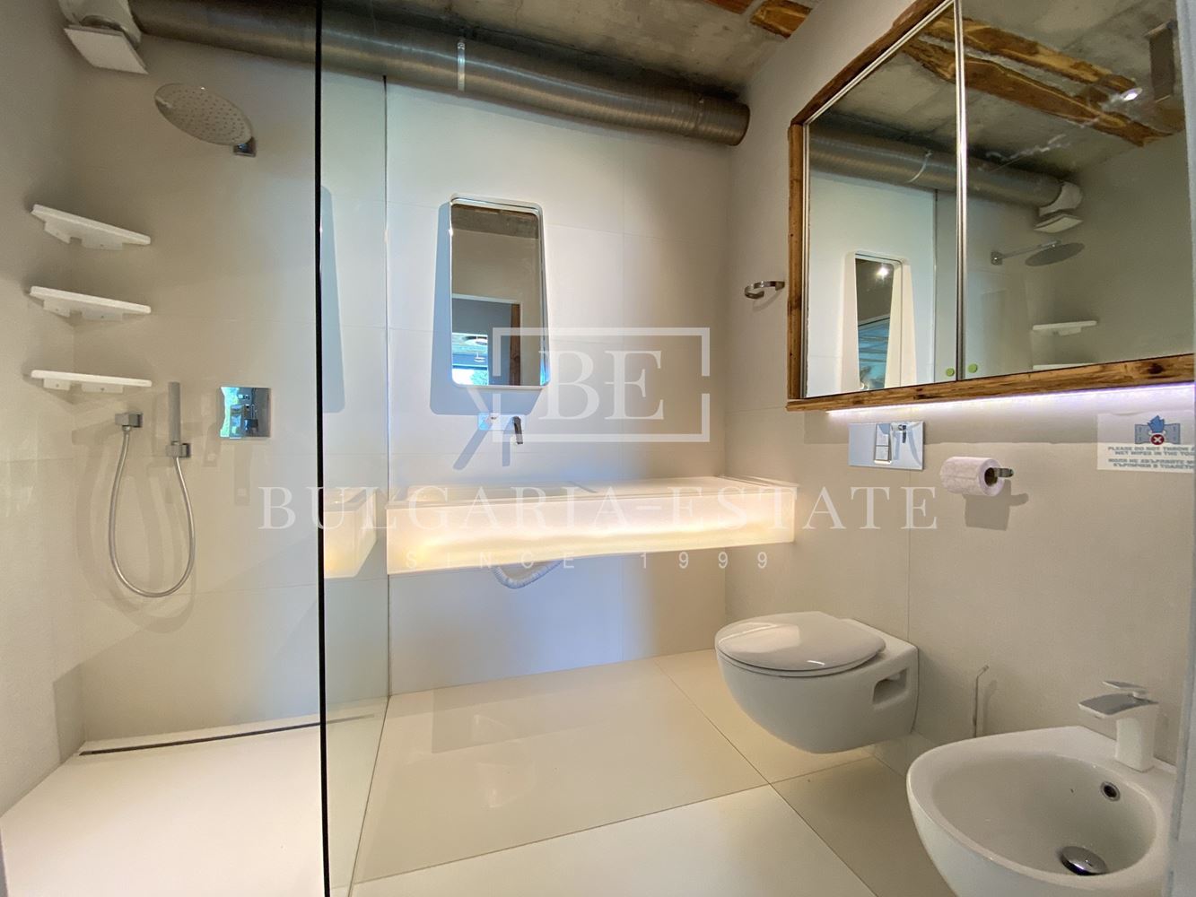 Уникальная трехкомнатная квартира "PURITY" с двориком, вид на море, ул. Николая, г. Варна-0 Уникальная трехкомнатная квартира "PURITY" с двориком, вид на море, ул. Николая, г. Варна - 0