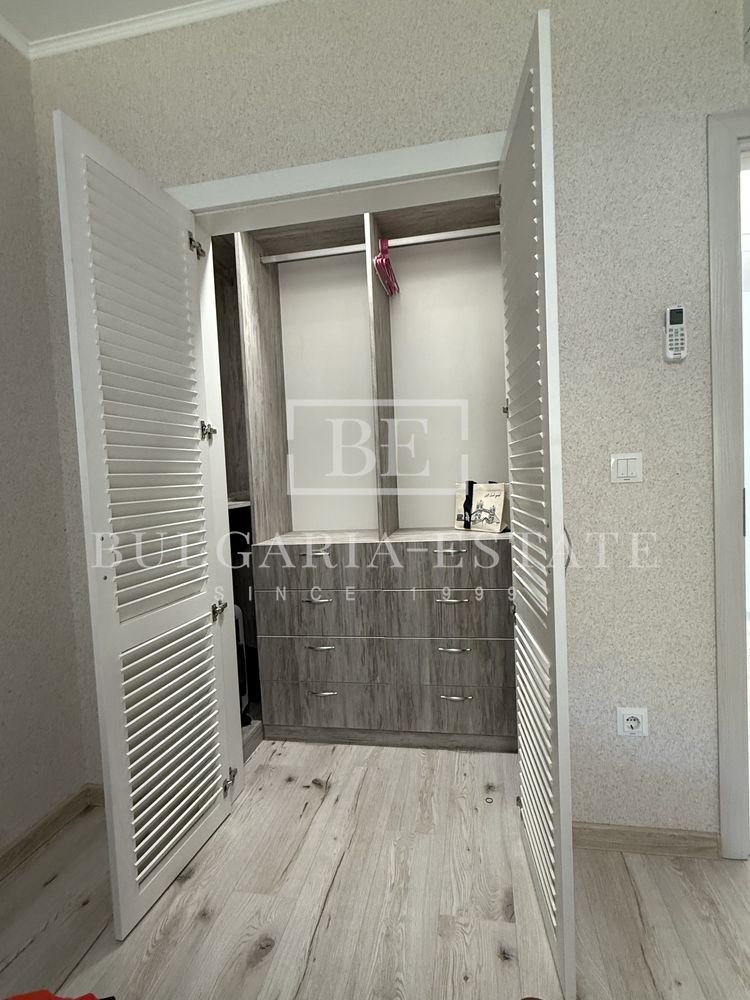 3-стаен апартамент, 4-ти етаж, луксозно обзавеждане, панорама – кв. Бриз - 0