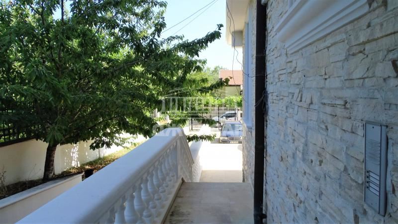 Haus auf 4 Etagen mit Panoramablick, 1250m2 m2, 600m2 Hof, Trakata - 0