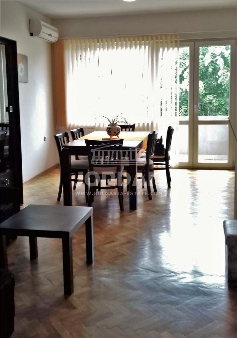 Тристаен апартамент до ФК-0 Тристаен апартамент до ФК - 0