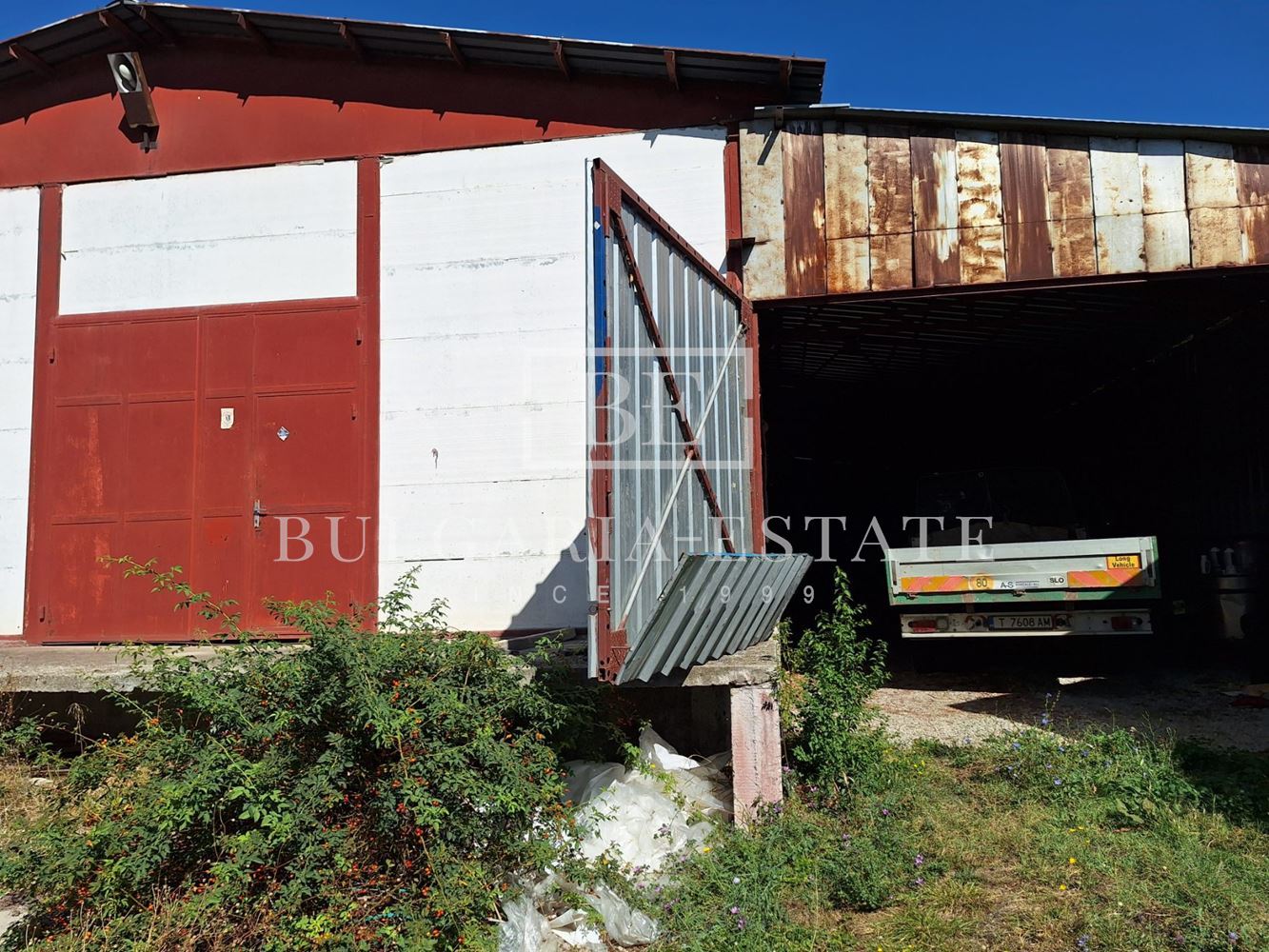 Exclusive offer of Bulgaria-Estate!!! Industrial building with 4 warehouses and plot 9 725 sq.m - 0