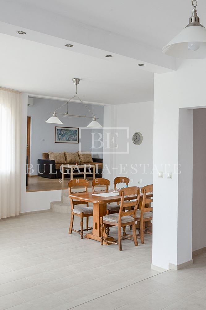 Big house near the sea - 0