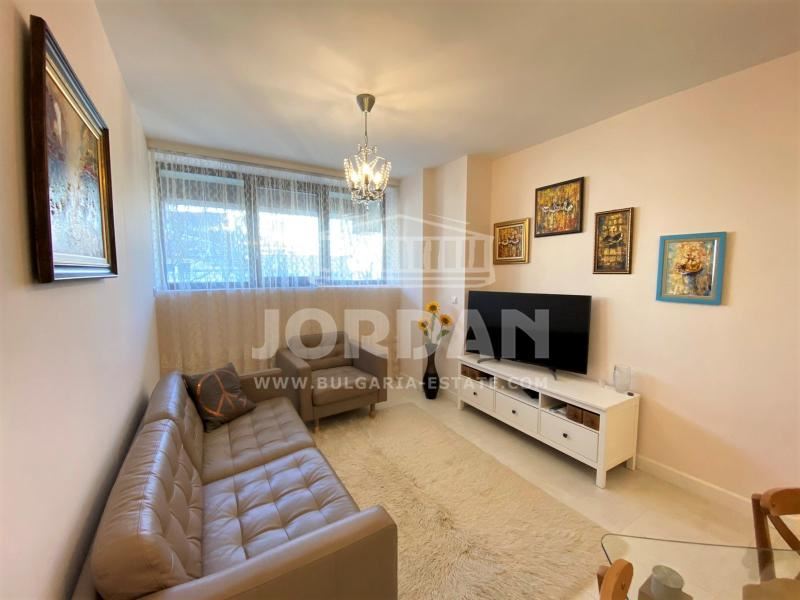 Под наем 4-стаен - Идеален Център 120m² - 0