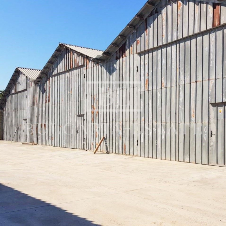 Lagerhaus in der Nähe der Hauptstraße Balchik - Varna - 0