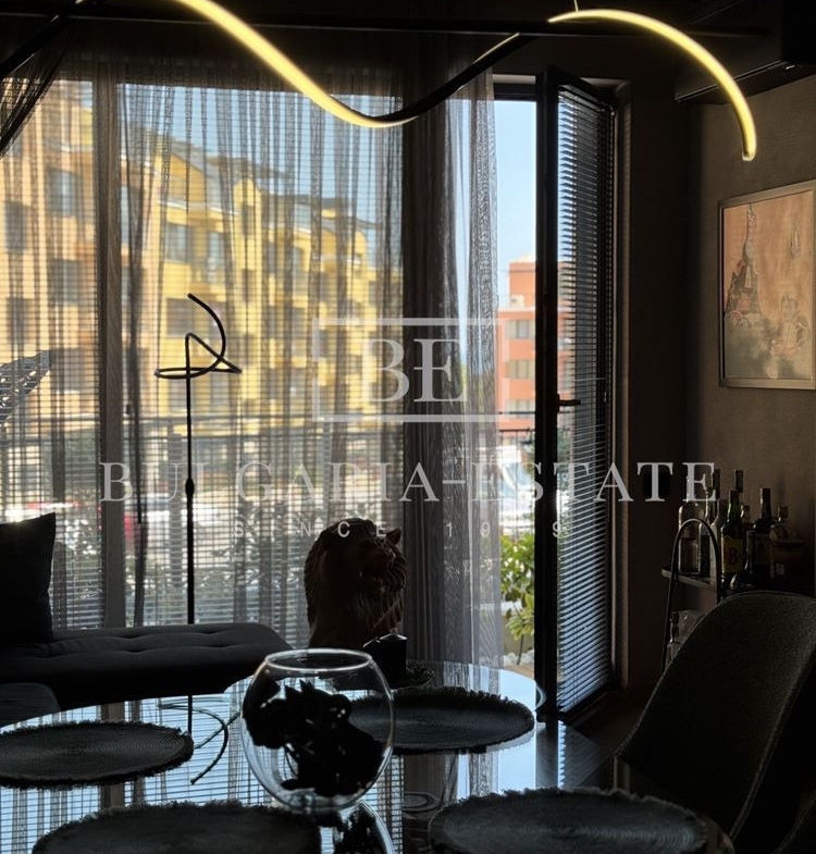 ЭКСКЛЮЗИВ! Роскошная двухкомнатная квартира, St. Св. Константина и Елены - 0