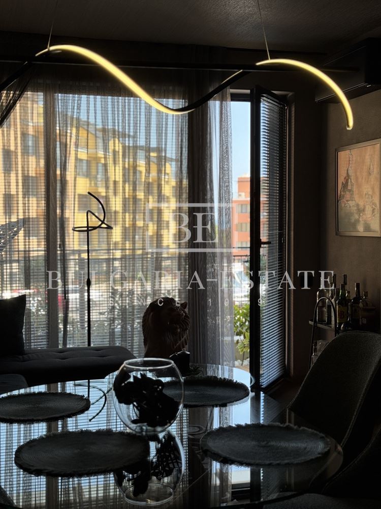 ЭКСКЛЮЗИВ! Роскошная двухкомнатная квартира, St. Св. Константина и Елены - 0