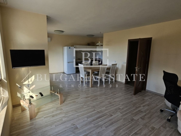 🏡 Дава се под наем напълно обзаведен двустаен апартамент в кв. Бриз – 499 € - 0