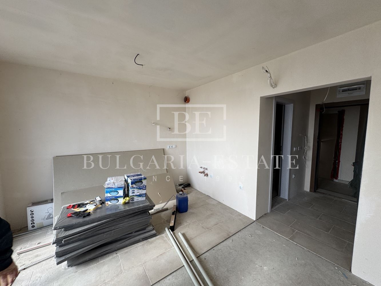 Сграда - м-т Долна Трака - 0