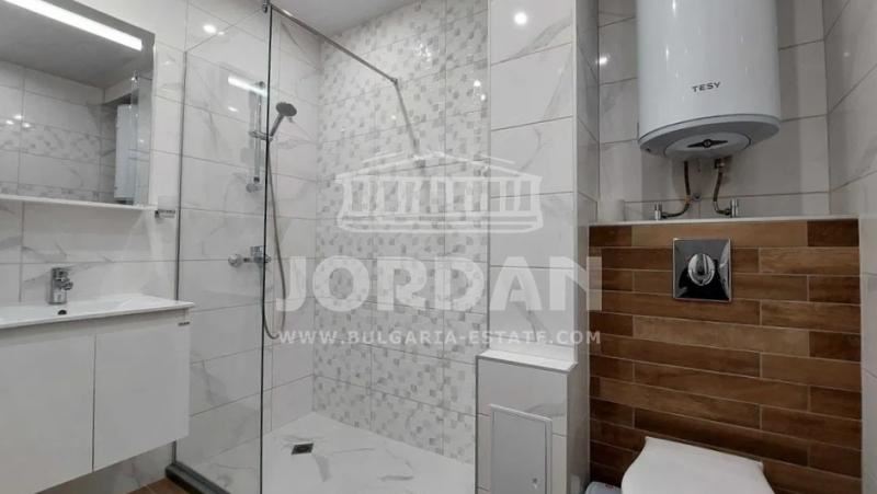 3-комнатная квартира в городе. Варна - Зимний кинотеатр Тракия 102м² - 0