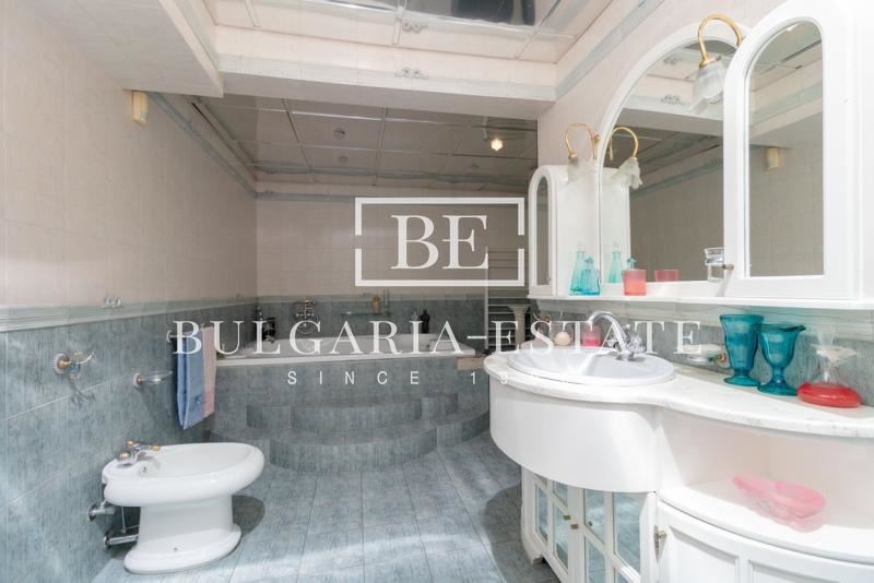 Двухуровневая квартира - 260 кв.м, Спортивный зал - 0