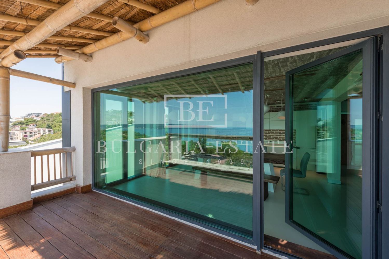 СУПЕР РОСКОШНАЯ КВАРТИРА В АРЕНДУ С 3 СПАЛЬНЯМИ, 2 ВАННЫМИ КОМНАТАМИ, ТЕРРАСОЙ И УНИКАЛЬНЫМ ВИДОМ НА МОРЕ - 0