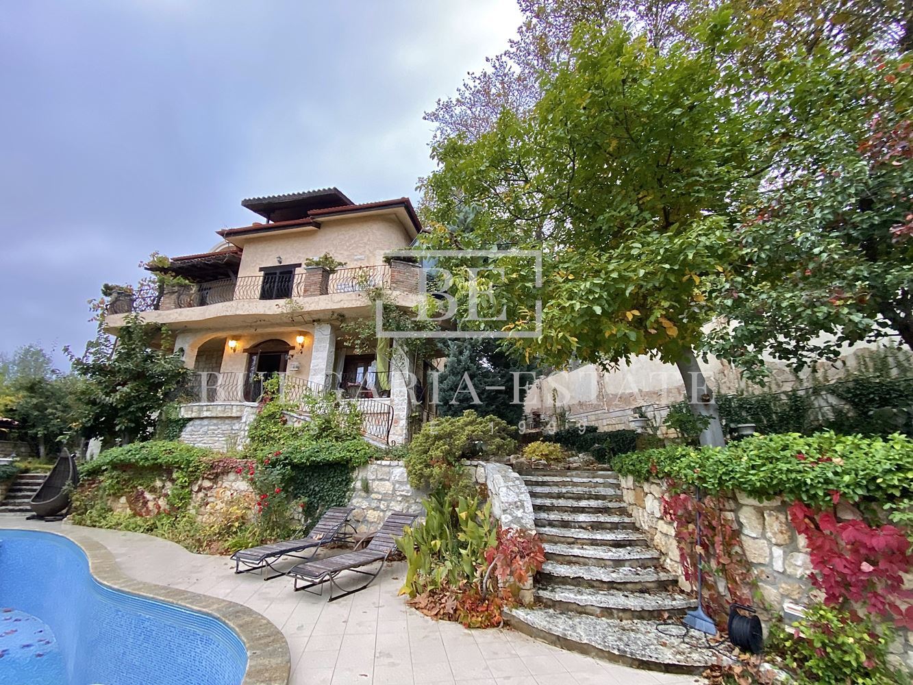 Роскошный дом с бассейном, сауной, рядом с пляжем Кабакум, город. 515 кв. м. 4 спальни Элитный дом с бассейном, сауной, рядом с пляжем Кабакум, город. 515 кв. м. Площадь этажа, 4 спальни - 0