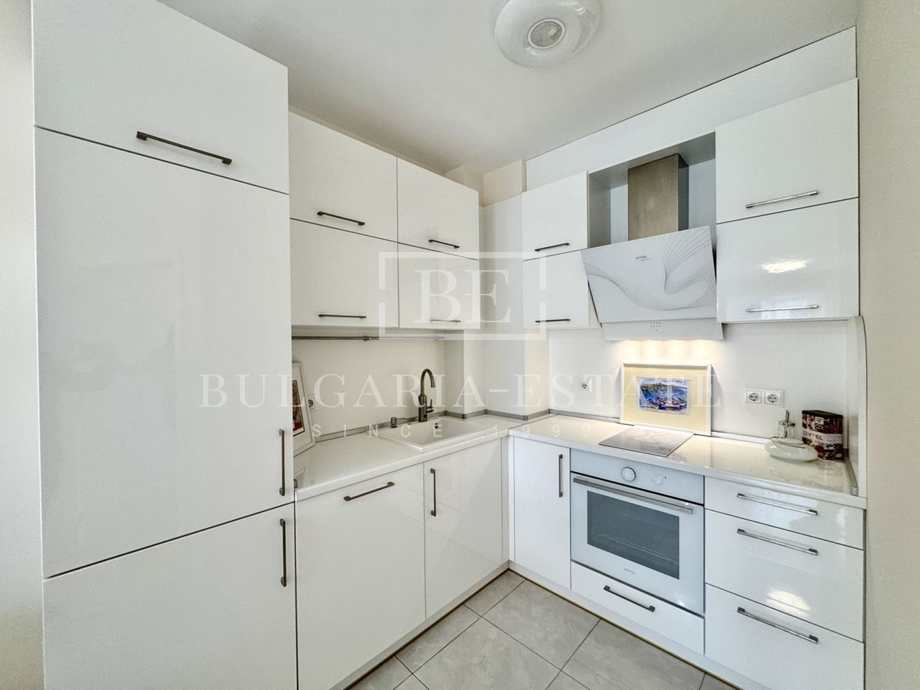 Двухкомнатная квартира в Бризе, КОРАЛ, парковочное место - 0