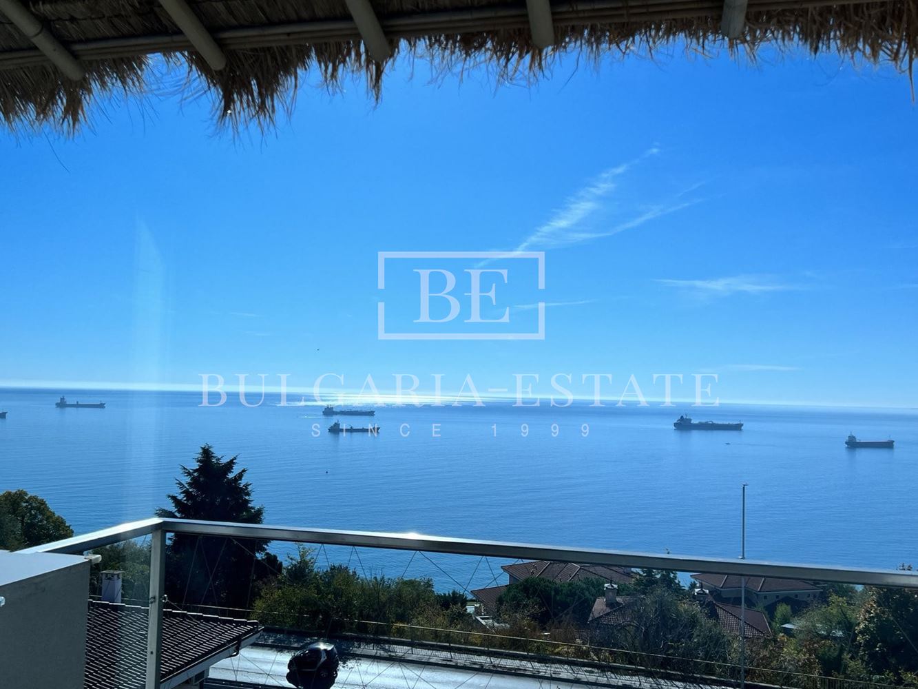 СУПЕР РОСКОШНАЯ КВАРТИРА В АРЕНДУ С 3 СПАЛЬНЯМИ, 2 ВАННЫМИ КОМНАТАМИ, ТЕРРАСОЙ И УНИКАЛЬНЫМ ВИДОМ НА МОРЕ - 0