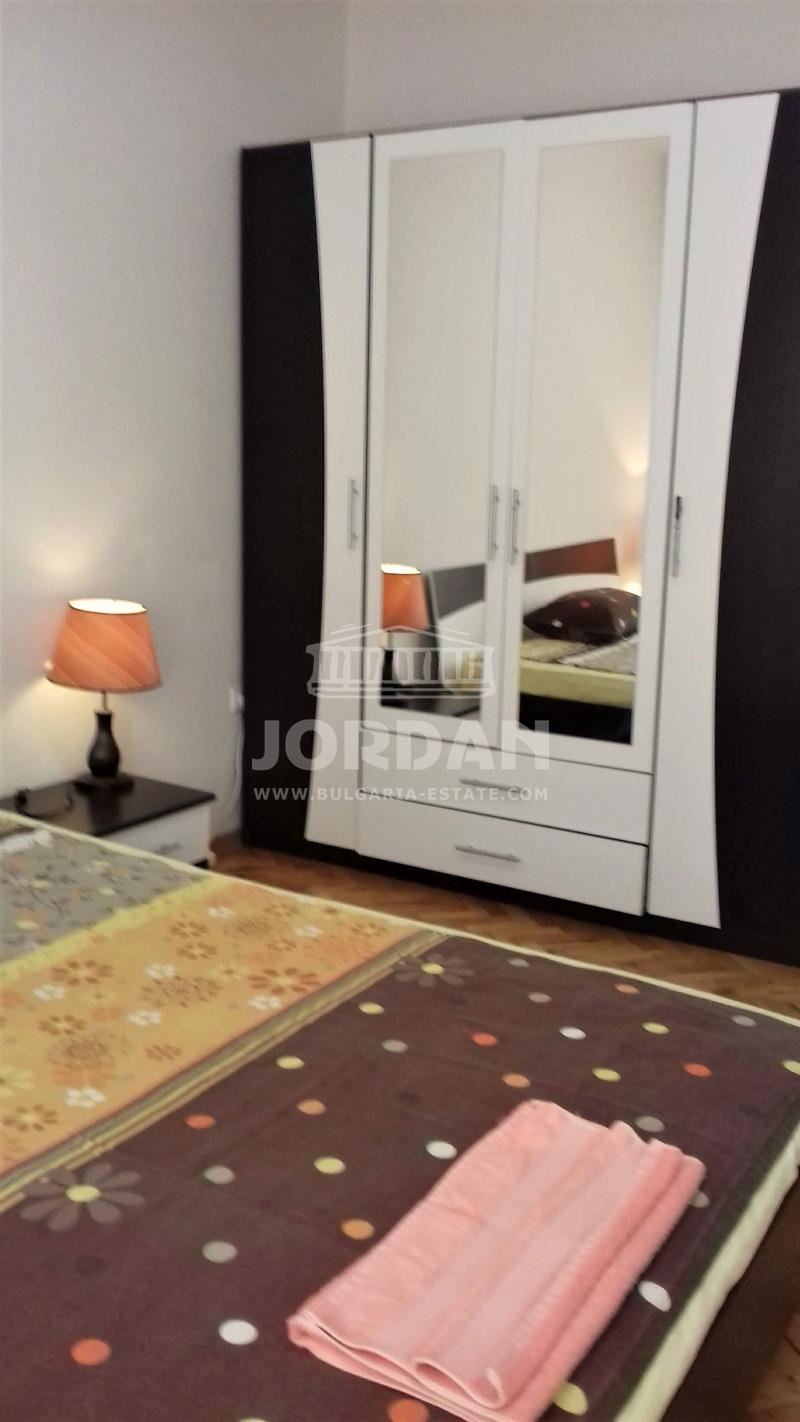 Тристаен апартамент до ФК-0 Тристаен апартамент до ФК - 0